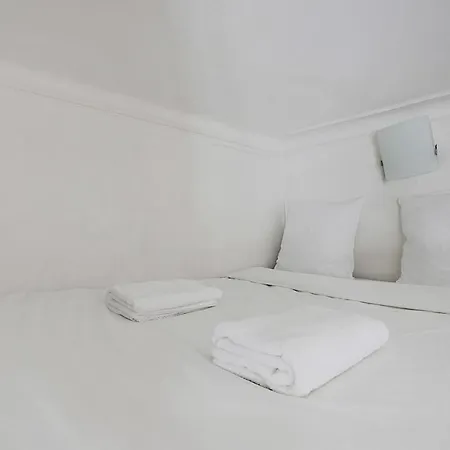 Apartment Charming Flat With Terrace In Batignolles - Paris