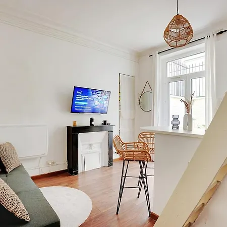 Apartment Charming Flat With Terrace In Batignolles - Paris