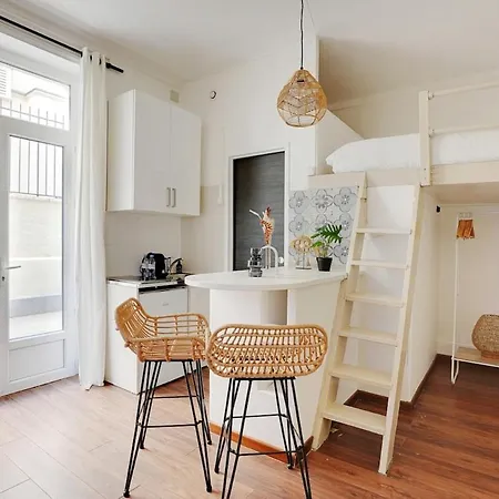 Charming Flat With Terrace In Batignolles - Apartment Paris